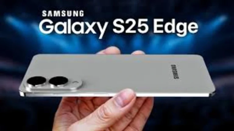 Hand holding Samsung Galaxy S25 Edge